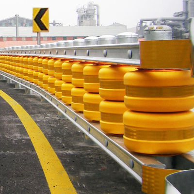 Q235 Q345 EVA Barrière à rouleaux Sécurité routière Barrière anti-collision