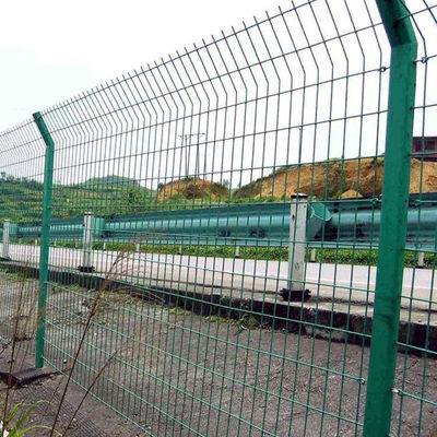 Barrière droite clôture métallique galvanisée anti-éblouissement clôture métallique en treillis pour autoroute