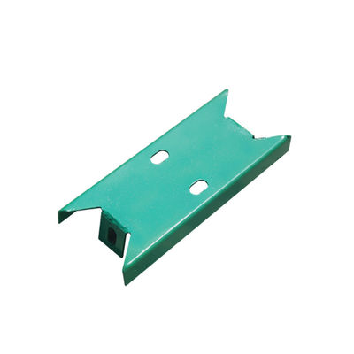 Faisceau de protection des garde-corps galvanisé et en poudre pour une sécurité routière durable
