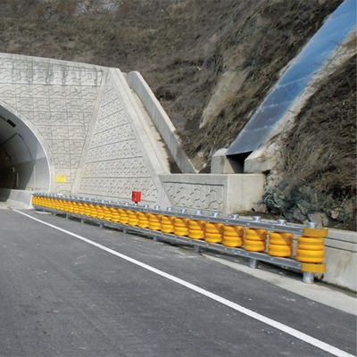 Sécurité de la circulation routière Route routière utilisée Barrière de protection anti-corrosion et durable