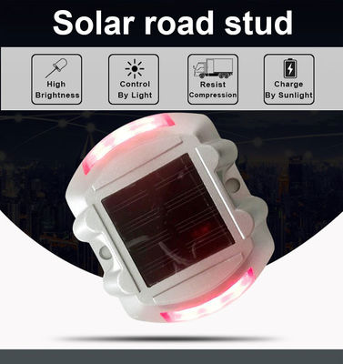 Conception d'un réflecteur LED solaire pour l'avertissement routier en rouge bleu jaune blanc vert