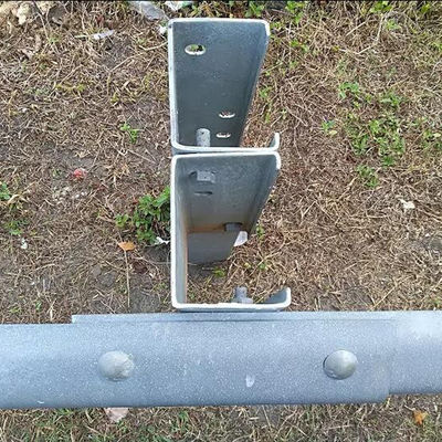 Q235 Q345 Sécurité routière Barrière de sécurité routière avec certificat CE/BV/ISO