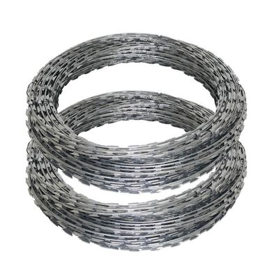 Fil barbelé en acier inoxydable anticorrosion pour clôture de sécurité routière