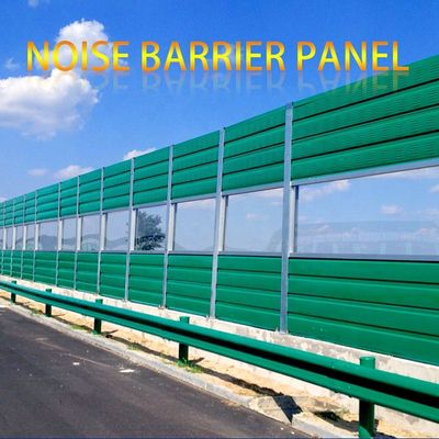 Barrière de bruit routier avec écran d'isolation acoustique et barrière d'isolation en panneau d'aluminium