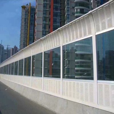 Barrière de bruit routier avec écran d'isolation acoustique et barrière d'isolation en panneau d'aluminium