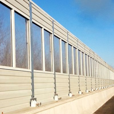 Barrière de bruit routier avec écran d'isolation acoustique et barrière d'isolation en panneau d'aluminium