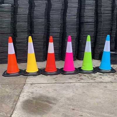 Conos routiers en PE en plastique Conos routiers orange hautement visibles