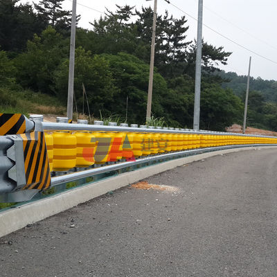 Barrière de protection en acier à haute intensité galvanisée à chaud pour la sécurité routière