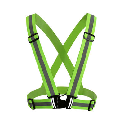 Caractéristiques particulières gilet de sécurité de construction routière avec bandes étanches et réfléchissantes