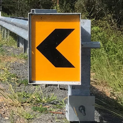 Règles de sécurité routière galvanisées W-Beam et Thrie-Beam pour garde-corps routiers