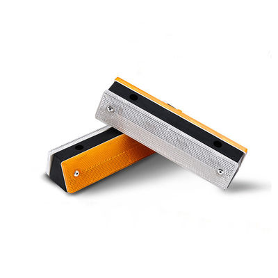 Réflecteur de garde-corps en PVC de couleur personnalisée pour les autoroutes et la sécurité routière