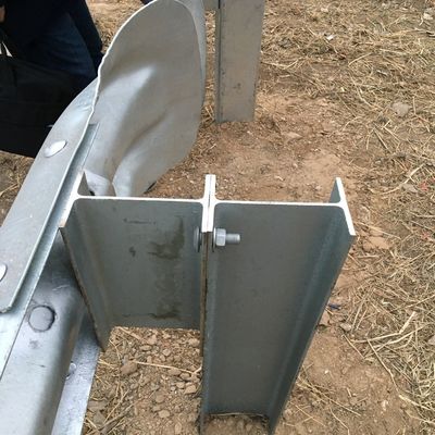 Postes de garde galvanisés à chaud pour une sécurité de la circulation routière durable