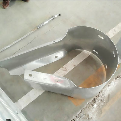 Barrière de protection routière à poutre W revêtue de revêtement galvanisé et borne d'extrémité