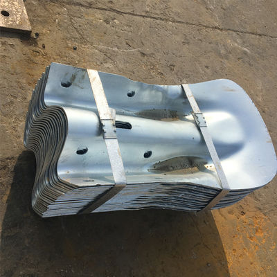 Taille personnalisée Armco Barrière anti-corrosion Barrière de collision Post pour garde-corps de la route