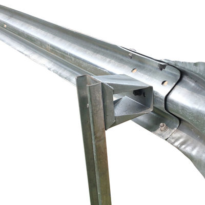 Sécurité de la circulation routière avec rail de sécurité routière à poutre W conforme à la norme JT/T281/AASHTO M180