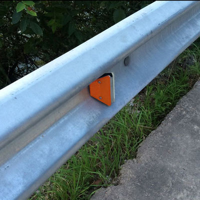 Lumière de marquage de la sécurité routière en aluminium hautement visible Réflecteur de garde-corps en plastique