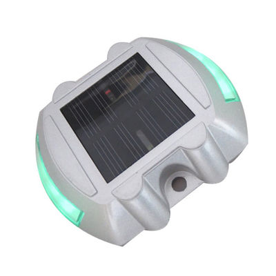 Marqueur à LED à double face réfléchissant à l'œil de chat Stade solaire pour la sécurité routière