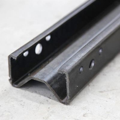 Galvanisé Q235 SJ235R Steel Highway Guardrail Sigma Post avec conception personnalisée