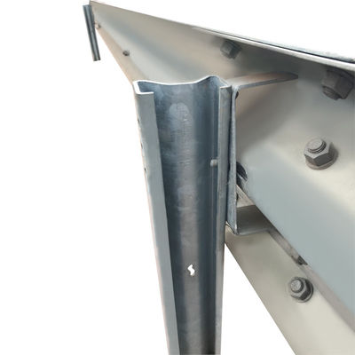 Galvanisé Q235 SJ235R Steel Highway Guardrail Sigma Post avec conception personnalisée