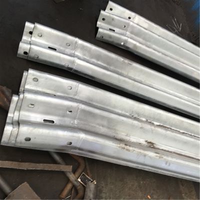 Rails de protection de la barrière de sécurité en acier à poutre W haute résistance avec certification ISO9001 2000