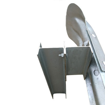 Galvanisée à chaud laminée à froid Q235 Q345 garde-corps de sécurité routière