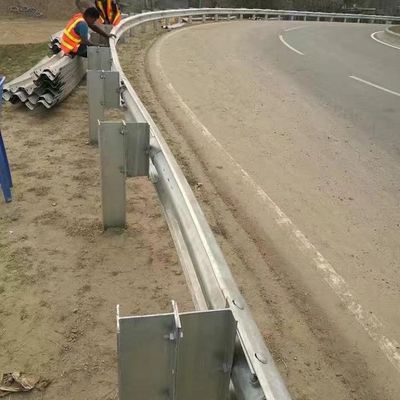 Sécurité routière H poste de sécurité en acier galvanisé revêtu de zinc garde-corps routier