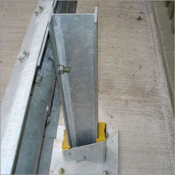Sécurité routière H poste de sécurité en acier galvanisé revêtu de zinc garde-corps routier
