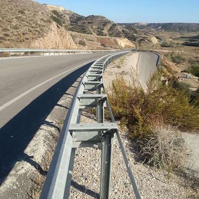 Réservoir routier galvanisé à chaud 345 matériau
