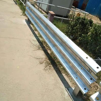 Barrière droite galvanisée à chaud en acier galvanisé