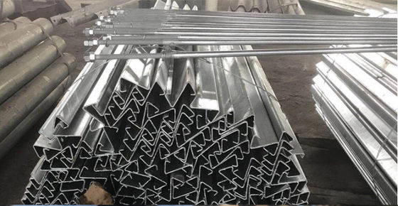 Ezy-Guard Smart Highway Guardrail Post Standard AASHTO M-180 pour la sécurité extérieure