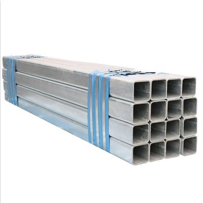 Postes carrés galvanisés et en poudre Q235 Q345 pour la distribution des barrières de circulation