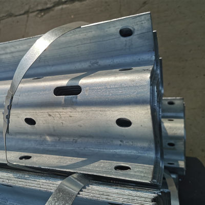 Sécurité routière Barrière de protection en acier galvanisé à chaud pour la barrière de circulation routière 2 faisceau d'onde