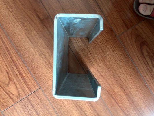 Galvanisée à chaud U Spacer/Channel Spacer Garde routière fabriquée par la Chine