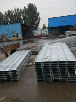 Norme de sécurité routière Taille W Barrière de protection avec technologie galvanisée à froid à chaud