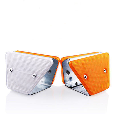 Réflecteur de lumière LED en plastique avec couleur personnalisée et galvanisé à chaud