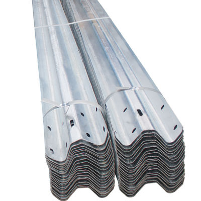 Q235 Q345 Barrière de protection galvanisée ondulée à chaud pour autoroutes fabriquée par certifié