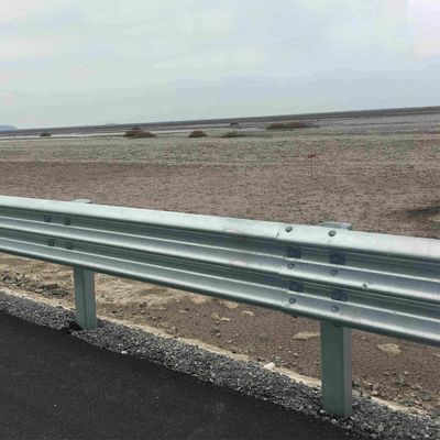 Sécurité routière barrière droite galvanisée à chaud