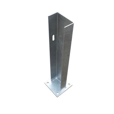 Barrière de contrôle de la foule Clôture des poteaux de brides métalliques galvanisées pour une protection durable
