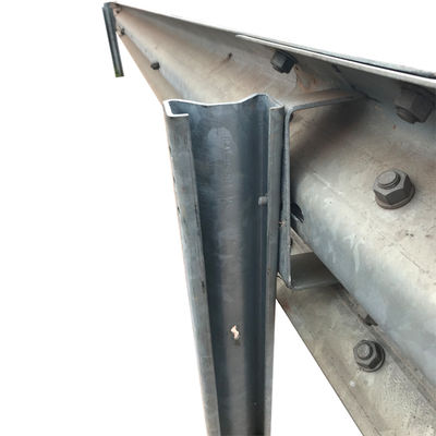 En acier inoxydable galvanisé à chaud rail de protection routière Sigma Postes avec certificat ISO