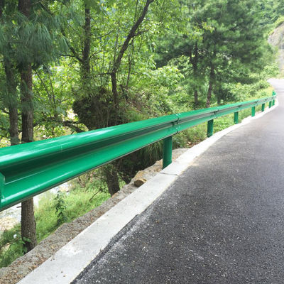 Rameau de protection de la route en plastique W-Beam barrière de contrôle de la foule pour les besoins du client