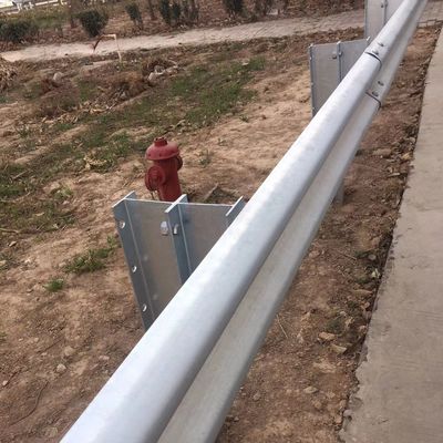 Barrière routière en acier H Newel Post Fabriqué avec revêtement galvanisé à chaud