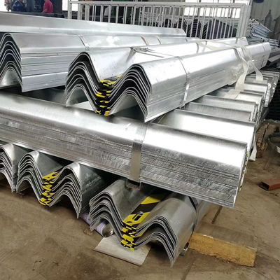 Enveloppe en zinc personnalisée W balise de protection pour la protection des routes AASHTO M-180