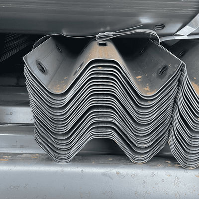 Rameau de protection routière rond 550-600g/m2 revêtement en zinc et technologie galvanisée à chaud