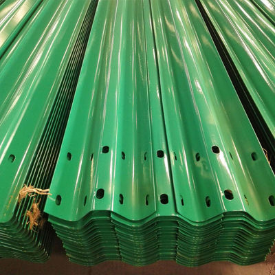 Barrière de protection de route en acier inoxydable à poutre W personnalisée pour la galvanisation à haute intensité