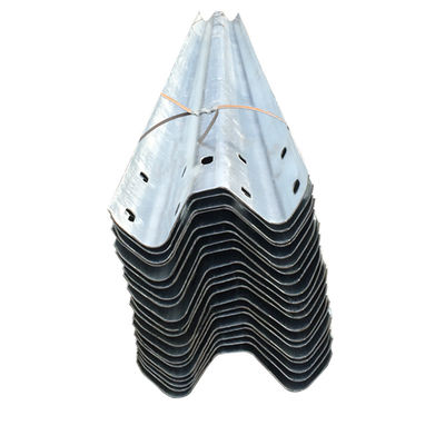 Sécurité routière Barrière de protection en acier inoxydable W avec conception compétitive et personnalisée