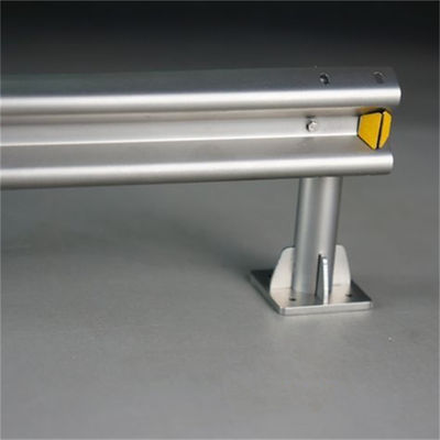 Sécurité extérieure W Beam Steel Highway Guardrail Exporté au Brésil