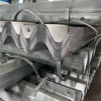 Sécurité routière Barrière en acier pour la circulation Route rails Gardiens ferroviaires Gardiens routiers