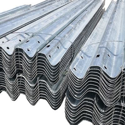 Barrière de circulation en acier certifiée ISO 9001/14001/18001 M-180 AASHTO pour l'autoroute de Malaisie