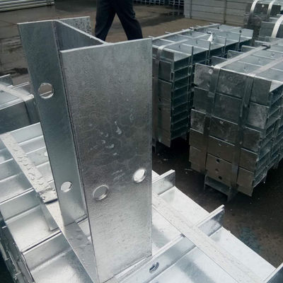 Barrière de protection de la route à trois poutres certifiée ISO en métal, revêtue en poudre de bloc d'espacement en acier H