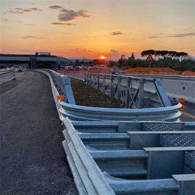 Rideaux de protection de la route clôture en acier galvanisé certifiée CE/BV/ISO et revêtue en poudre
